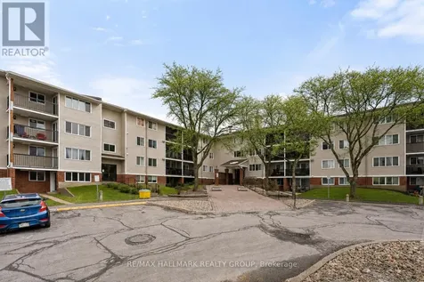6532 Bilberry Drive Ottawa ON K1C 4N9