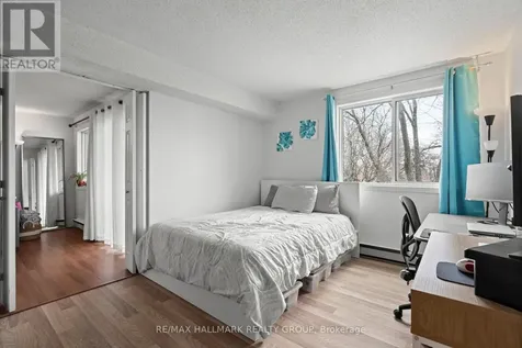 6532 Bilberry Drive Ottawa ON K1C 4N9
