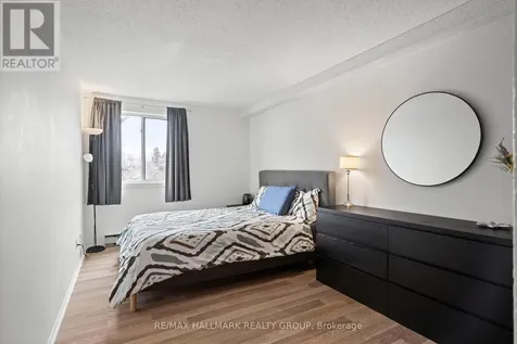 6532 Bilberry Drive Ottawa ON K1C 4N9