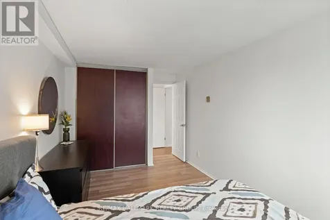 6532 Bilberry Drive Ottawa ON K1C 4N9