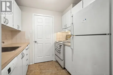 6532 Bilberry Drive Ottawa ON K1C 4N9