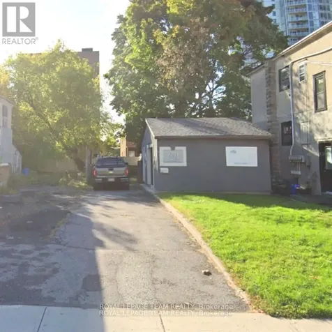 66 Pamilla Street Ottawa ON K1S 3K8