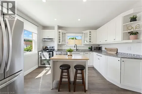 140 Parkdale Avenue South Hamilton ON L8K 3P4
