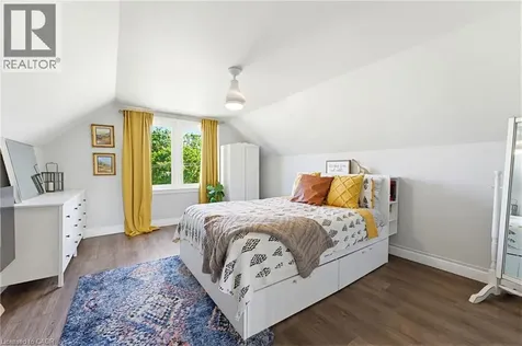 140 Parkdale Avenue South Hamilton ON L8K 3P4