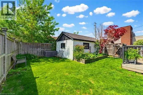 140 Parkdale Avenue South Hamilton ON L8K 3P4