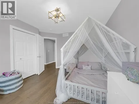 1077 Icewater Avenue Windsor ON N8P 0E4