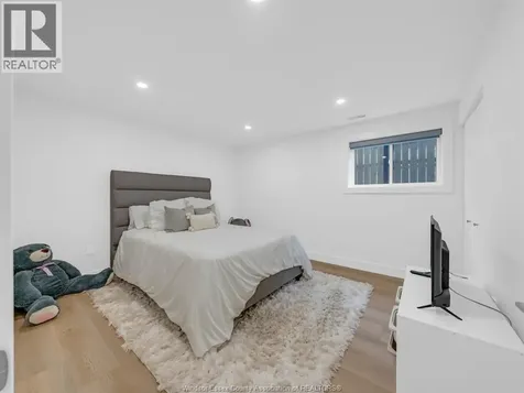 1077 Icewater Avenue Windsor ON N8P 0E4