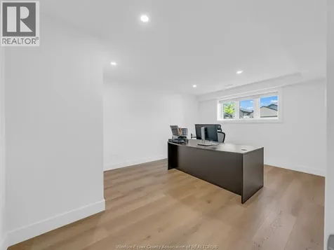 1077 Icewater Avenue Windsor ON N8P 0E4