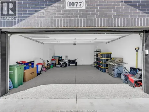 1077 Icewater Avenue Windsor ON N8P 0E4