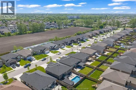 1077 Icewater Avenue Windsor ON N8P 0E4