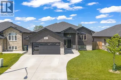 1077 Icewater Avenue Windsor ON N8P 0E4