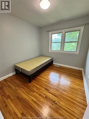 931 Randolph Avenue Windsor ON N9B 2V1