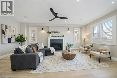 32 Arlington Parkway Paris ON N3L 0G2