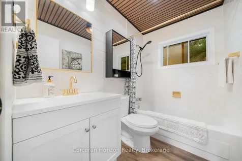 26 Sharon Park Drive Mckellar ON P0G 1C0