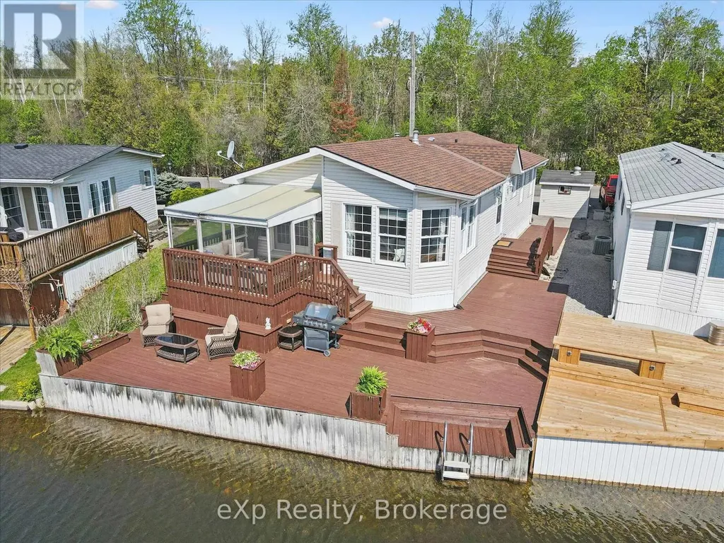 18 Jasper Heights Private Puslinch ON N0B 2C0