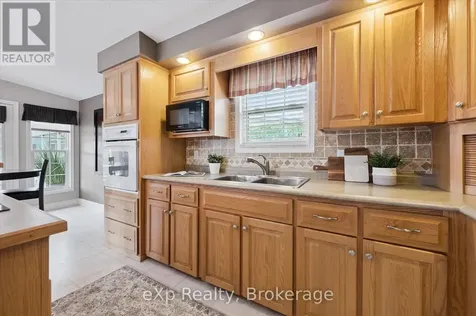 18 Jasper Heights Private Puslinch ON N0B 2C0