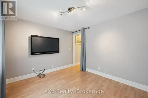 18 Jasper Heights Private Puslinch ON N0B 2C0