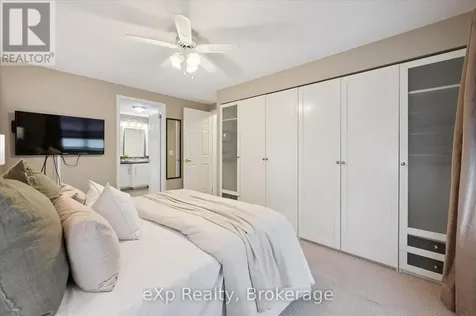 18 Jasper Heights Private Puslinch ON N0B 2C0