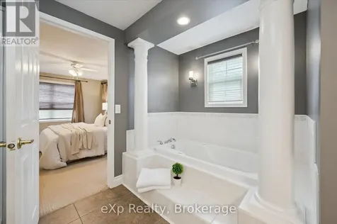 18 Jasper Heights Private Puslinch ON N0B 2C0