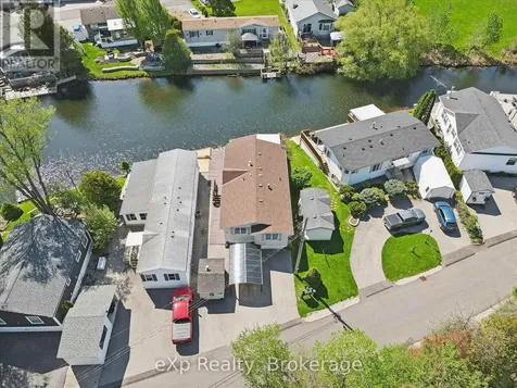 18 Jasper Heights Private Puslinch ON N0B 2C0