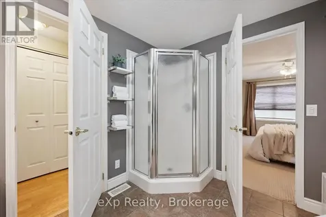 18 Jasper Heights Private Puslinch ON N0B 2C0