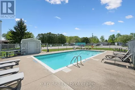 18 Jasper Heights Private Puslinch ON N0B 2C0