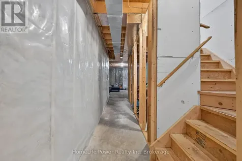 32 Ashberry Place St. Thomas ON N5R 0H7