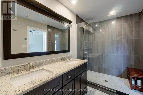 13 Cranberry Quay Collingwood ON L9Y 5C2