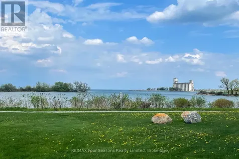 13 Cranberry Quay Collingwood ON L9Y 5C2
