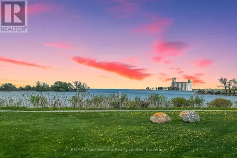 13 Cranberry Quay Collingwood ON L9Y 5C2