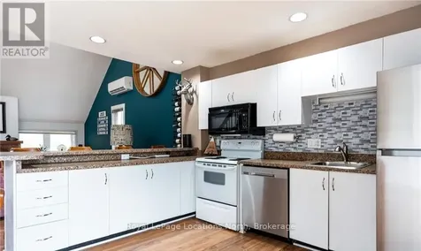 470 Oxbow Crescent Collingwood ON L9Y 5B4