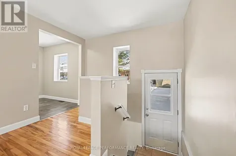975 Sheridan Avenue Ottawa ON K1Z 6M4