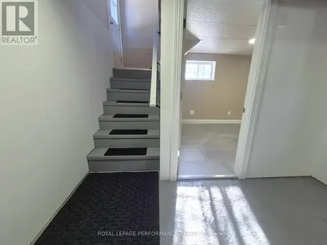 975 Sheridan Avenue Ottawa ON K1Z 6M4