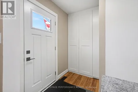 975 Sheridan Avenue Ottawa ON K1Z 6M4