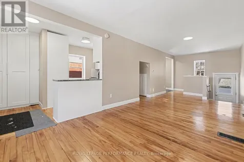 975 Sheridan Avenue Ottawa ON K1Z 6M4