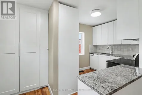 975 Sheridan Avenue Ottawa ON K1Z 6M4