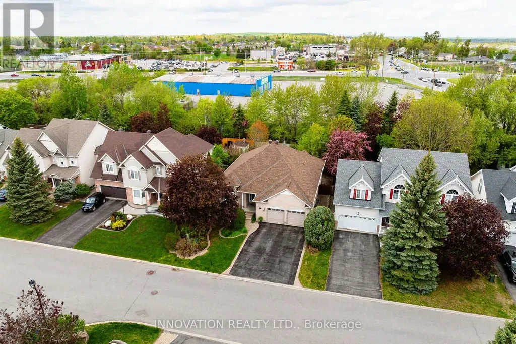 25 Kyle Avenue Ottawa ON K2S 1G9