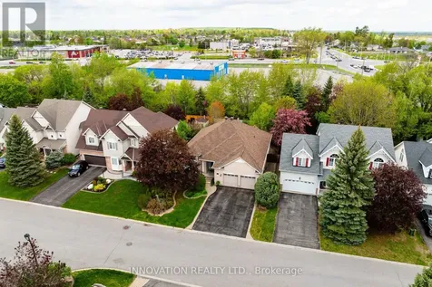 25 Kyle Avenue Ottawa ON K2S 1G9