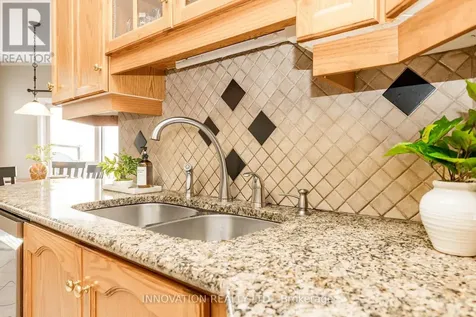 25 Kyle Avenue Ottawa ON K2S 1G9