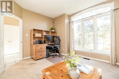 25 Kyle Avenue Ottawa ON K2S 1G9