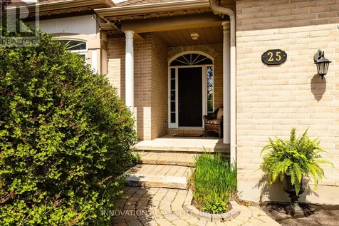 25 Kyle Avenue Ottawa ON K2S 1G9