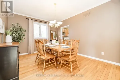 25 Kyle Avenue Ottawa ON K2S 1G9
