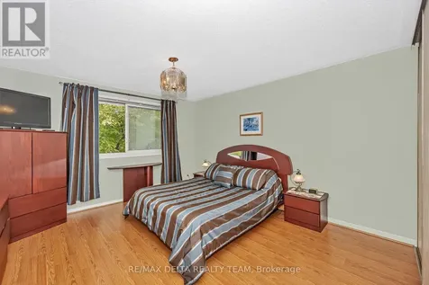 427 Mockingbird Drive Ottawa ON K1E 2A8