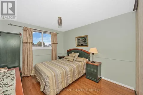 427 Mockingbird Drive Ottawa ON K1E 2A8