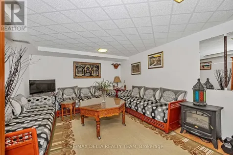 427 Mockingbird Drive Ottawa ON K1E 2A8
