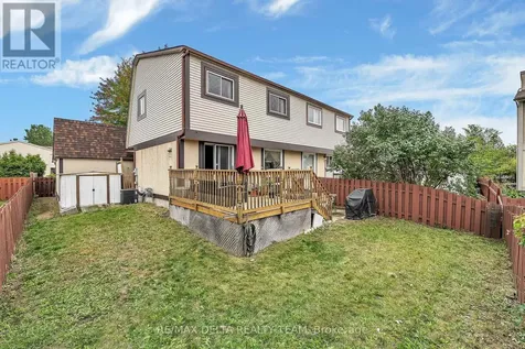 427 Mockingbird Drive Ottawa ON K1E 2A8