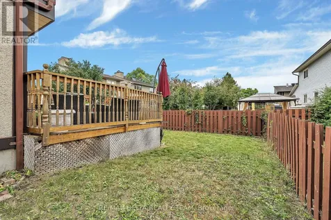 427 Mockingbird Drive Ottawa ON K1E 2A8