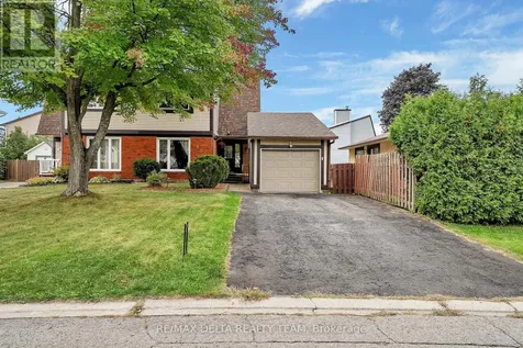 427 Mockingbird Drive Ottawa ON K1E 2A8