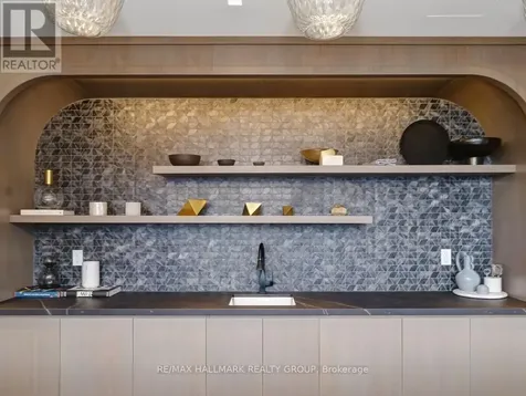 560 Rideau Street Ottawa ON K1N 0G3