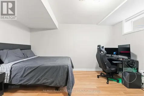 22 Oak Grove Street Ottawa ON K2G 6R4